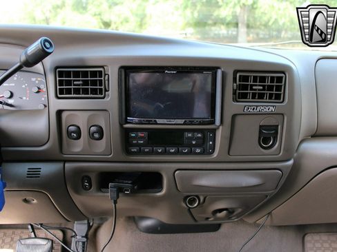 Used 2003 Ford Excursion Limited image 20
