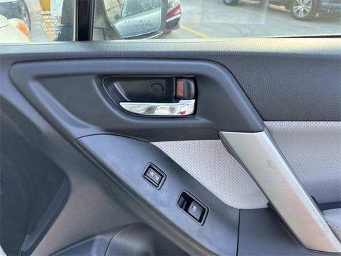 Used 2015 Subaru Forester 2.5i Touring w/ Eyesight & Navigation System image 14