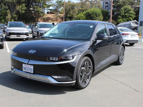 Used 2024 Hyundai Ioniq 5 SEL AWD/4WD image 3