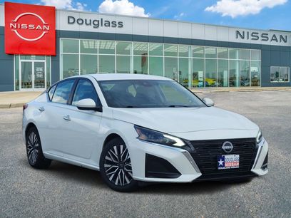 Used 2023 Nissan Altima 2.5 SV