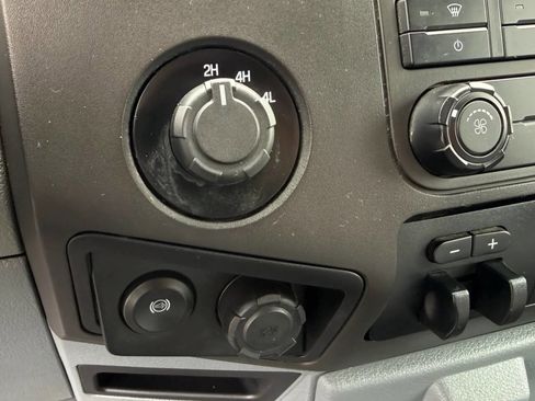 Used 2016 Ford F450 XL w/ Power Equipment Group image 13