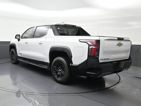 Used 2025 Chevrolet Silverado EV LT AWD/4WD image 3