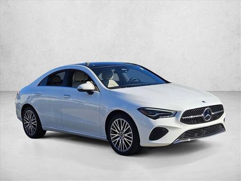 Used 2024 Mercedes-Benz CLA 250 image 3