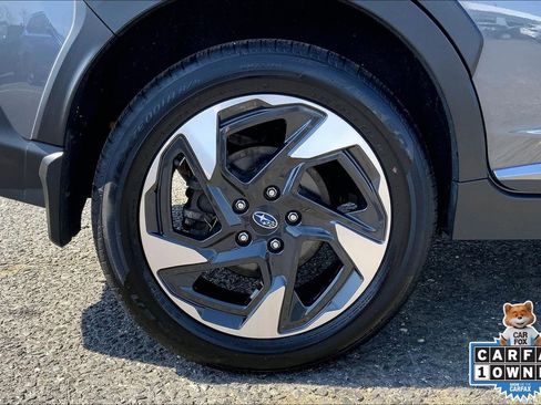 Certified 2024 Subaru Crosstrek 2.5i Limited w/ Crosstrek Mirror Package image 12