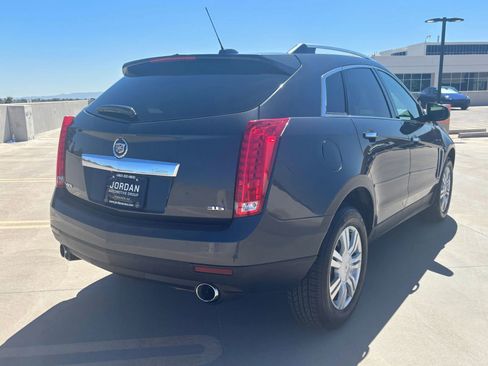 Used 2016 Cadillac SRX Luxury image 6