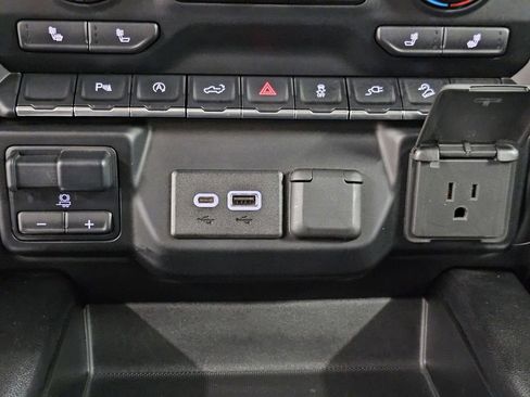 Used 2020 Chevrolet Silverado 1500 LT Trail Boss AWD/4WD image 23