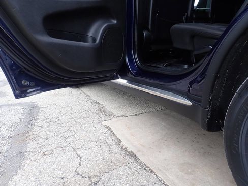 Used 2018 Dodge Durango SXT w/ 3rd Row Seating Group image 16