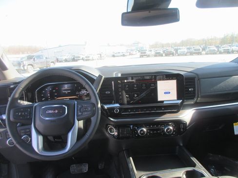 New 2026 GMC Sierra 3500 SLT w/ SLT Premium Package image 16