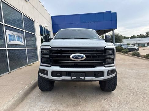 Used 2025 Ford F250 Platinum AWD/4WD image 3