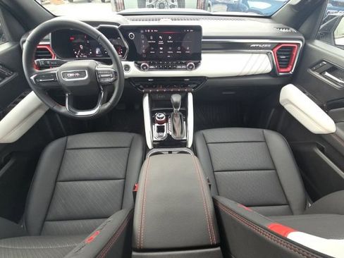 Used 2024 GMC Canyon AT4X image 23