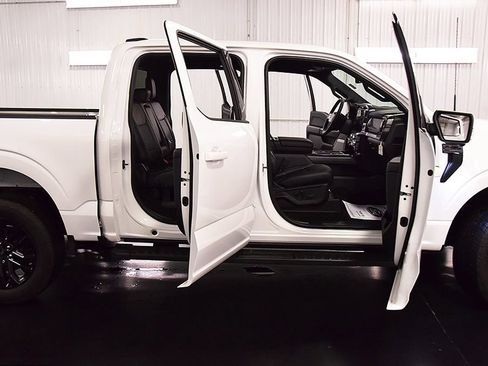 Used 2026 Ford F150 Lariat AWD/4WD image 35