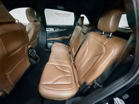 Used 2022 Lincoln Nautilus Reserve w/ Equipment Group 202A AWD/4WD image 25