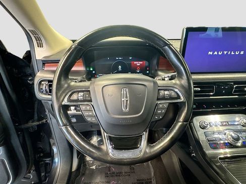 Used 2022 Lincoln Nautilus Reserve AWD/4WD image 10