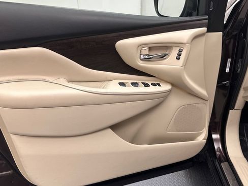 Certified 2019 Nissan Murano Platinum w/ Cargo Package AWD/4WD image 16