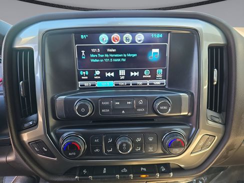 Used 2018 Chevrolet Silverado 1500 LT w/ All Star Edition AWD/4WD image 26