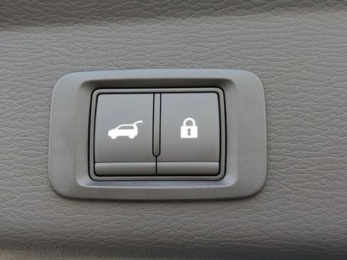 New 2026 Mitsubishi Outlander SE FWD image 13