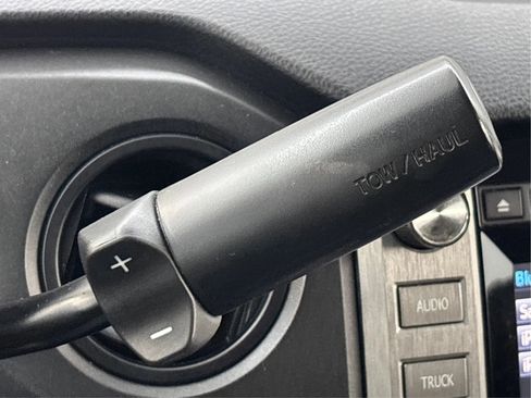 Used 2019 Toyota Tundra SR image 43