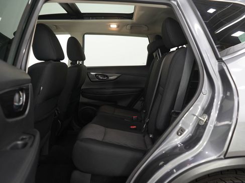 Used 2017 Nissan Rogue SL image 17