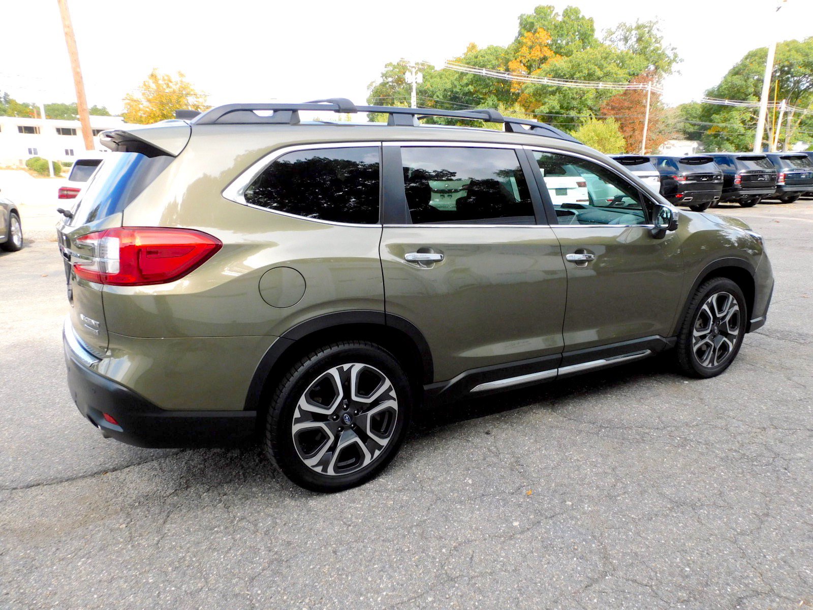 Used 2023 Subaru Ascent Touring AWD/4WD image 5
