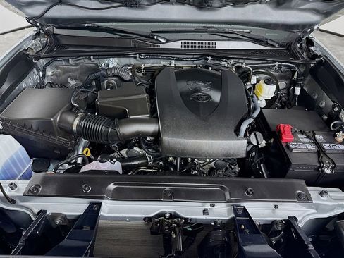 Certified 2023 Toyota Tacoma SR5 w/ Black Out Package (TMS) image 26