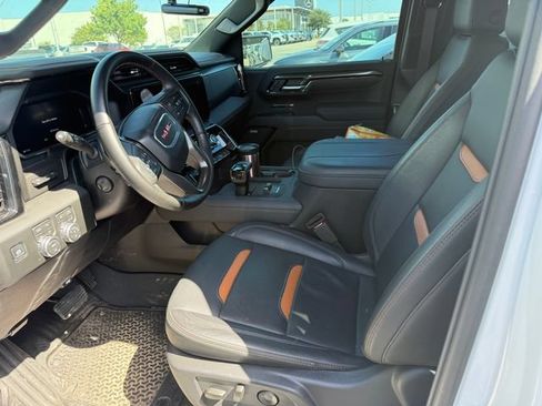 Used 2026 GMC Sierra 1500 AT4 w/ AT4 Premium Package AWD/4WD image 5