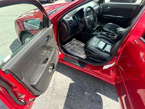 Used 2009 Ford Fusion SEL image 16