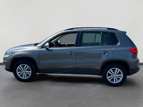 Used 2016 Volkswagen Tiguan S FWD image 2