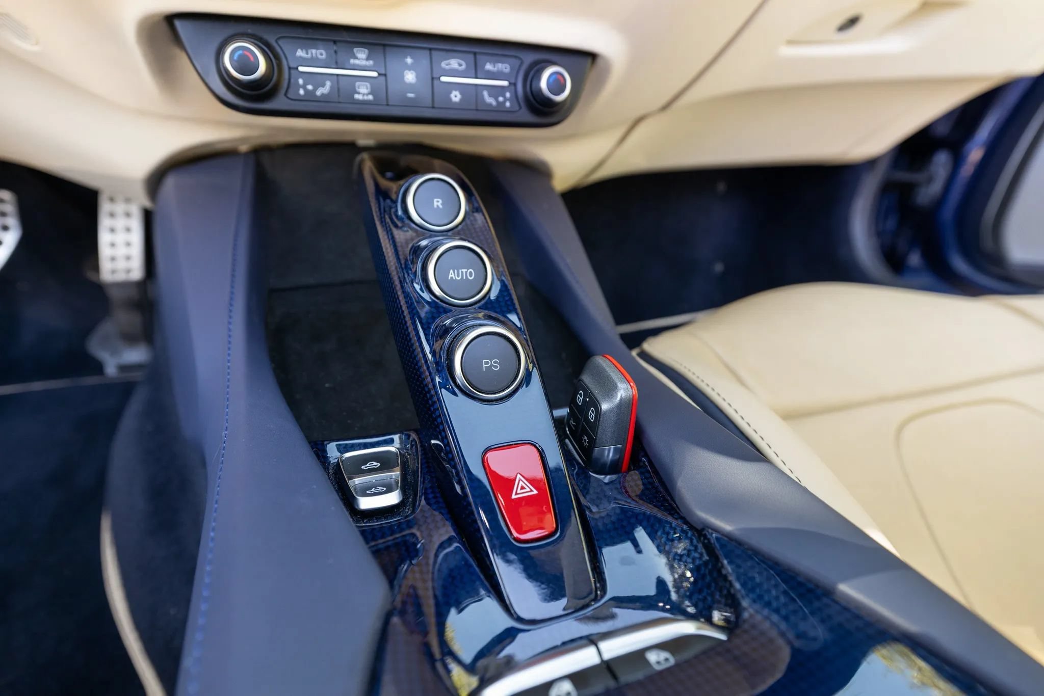 Used 2023 Ferrari Portofino M RWD image 31
