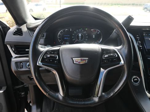 Used 2019 Cadillac Escalade Platinum w/ Escalade Sport Edition image 14