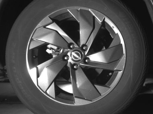 Used 2025 Nissan Rogue SV AWD/4WD image 15