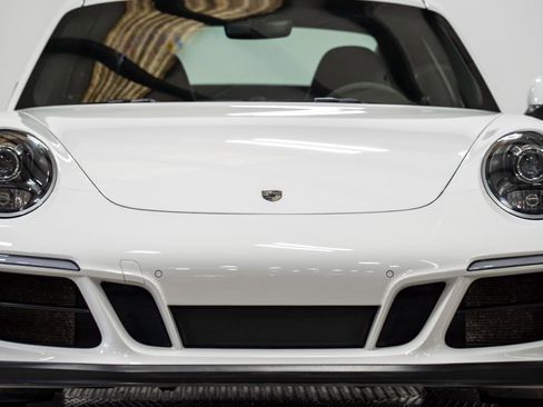 Used 2019 Porsche 911 Carrera GTS image 3