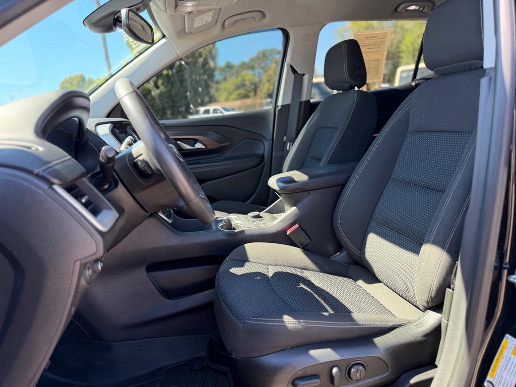 Used 2022 GMC Terrain SLE w/ Driver Convenience Package AWD/4WD image 13