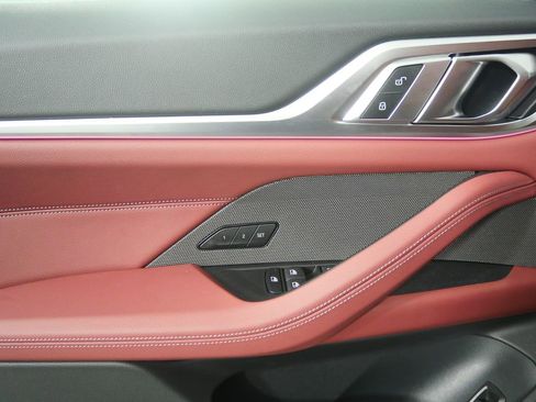 Certified 2025 BMW i4 eDrive40 w/ Premium Package image 9