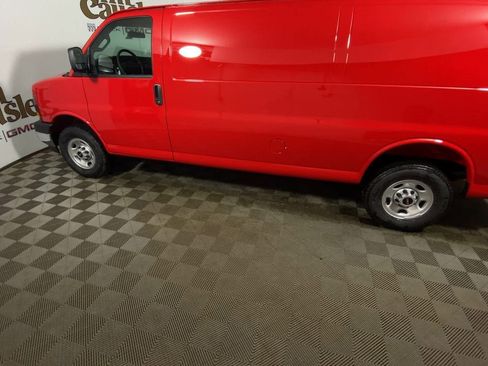New 2026 GMC Savana 2500 Extended RWD image 5