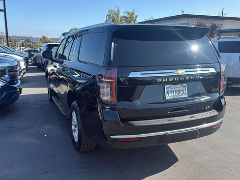 Used 2023 Chevrolet Suburban LT RWD image 6