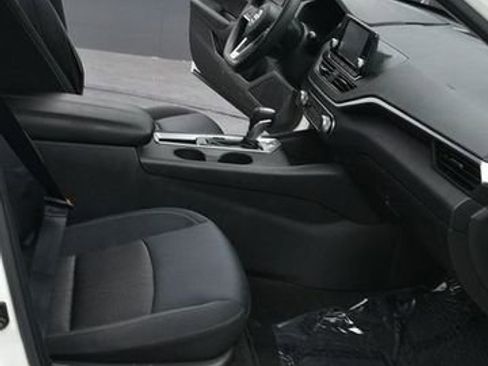 Used 2021 Nissan Altima 2.5 S FWD image 9