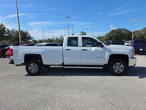 Used 2016 Chevrolet Silverado 2500 W/T image 2