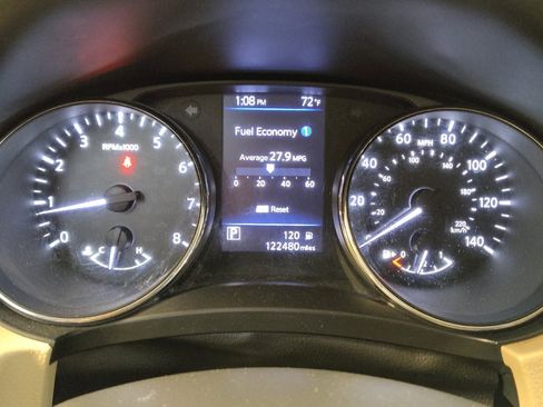 Used 2018 Nissan Rogue SV w/ Sun & Sound Touring Package FWD image 23
