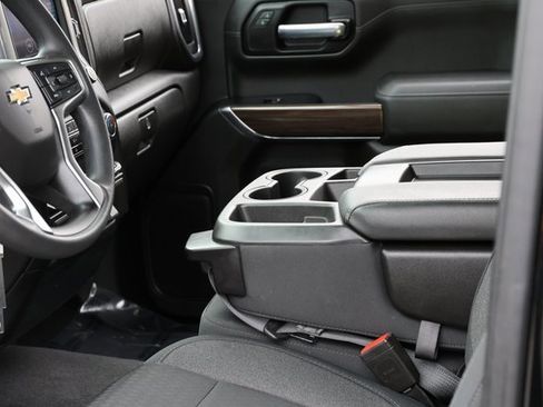 Used 2020 Chevrolet Silverado 1500 LT image 17