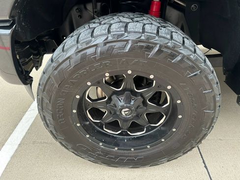Used 2013 Ford F250 Platinum w/ FX4 Off Road Pkg AWD/4WD image 3