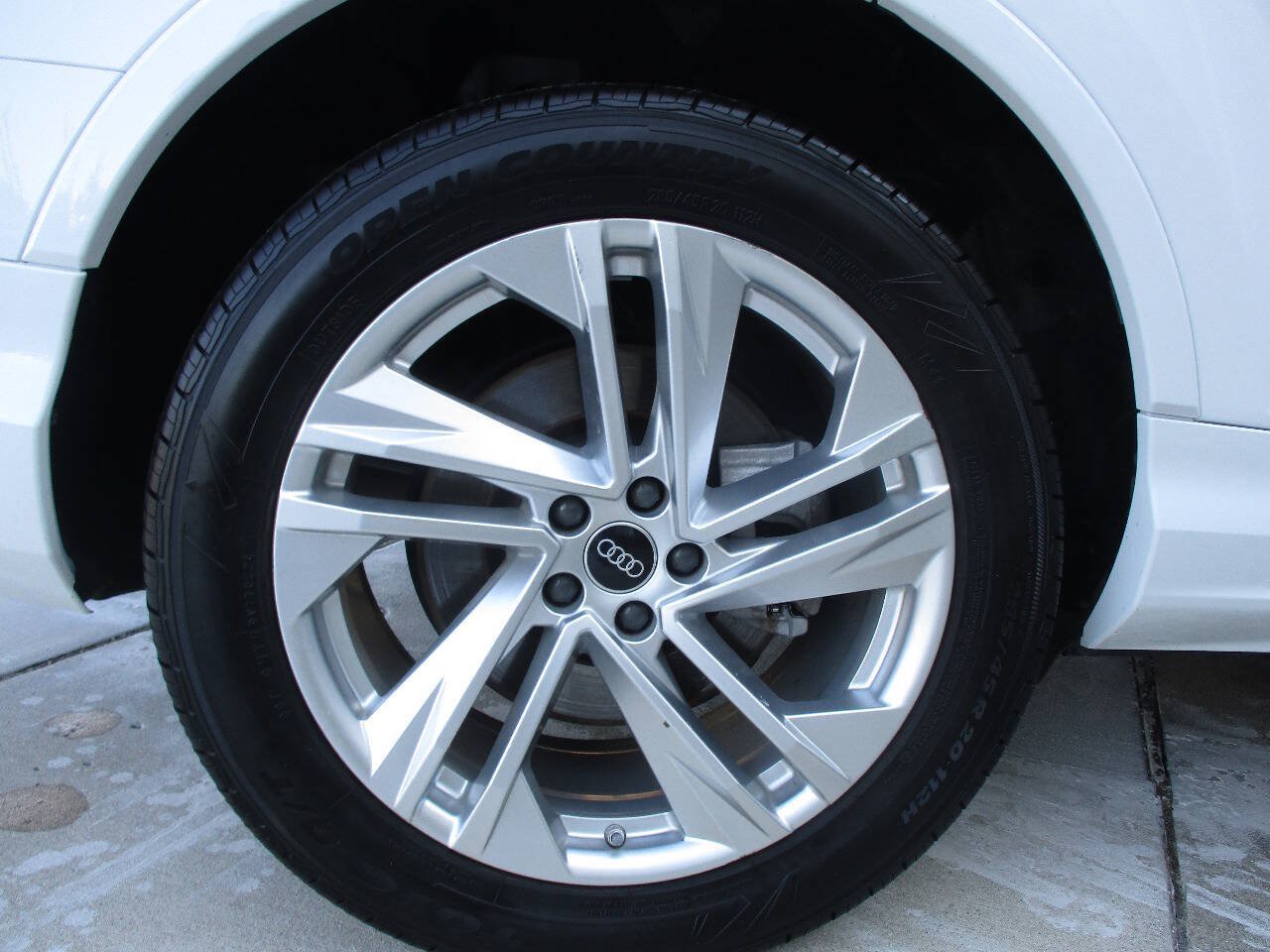Used 2023 Audi Q7 3.0T Premium Plus AWD/4WD image 54