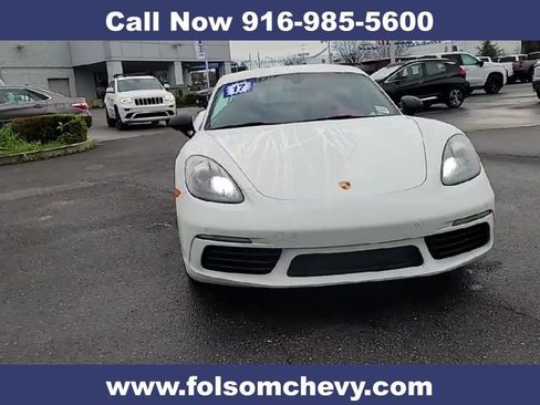 Used 2017 Porsche 718 Cayman image 3