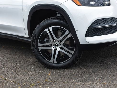 Used 2021 Mercedes-Benz GLS 450 4MATIC image 4