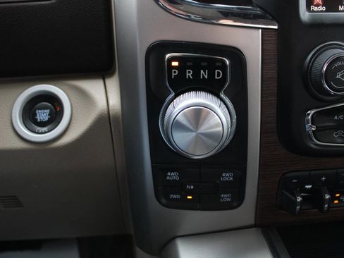 Used 2017 RAM 1500 Laramie w/ Convenience Group image 26