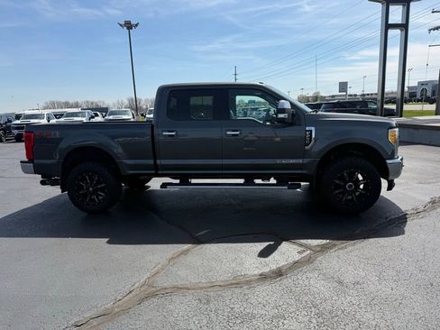 Used 2017 Ford F250 XLT w/ XLT Premium Package image 3