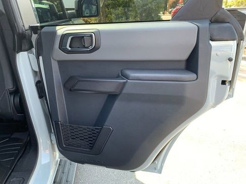 Used 2024 Ford Bronco Black Diamond image 11