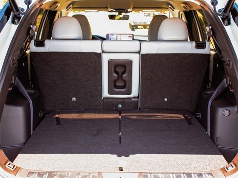 New 2025 Mitsubishi Outlander SE image 46