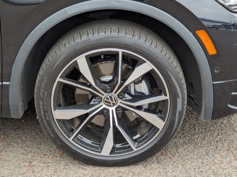 Used 2022 Volkswagen Tiguan SEL R-Line AWD/4WD image 8