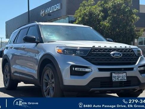 Used 2023 Ford Explorer XLT w/ Equipment Group 202A AWD/4WD image 1