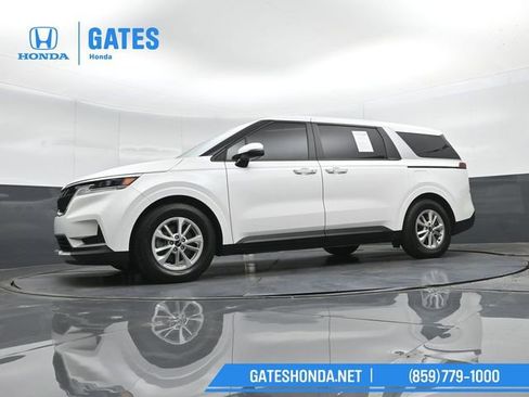 Used 2024 Kia Carnival LX FWD image 44